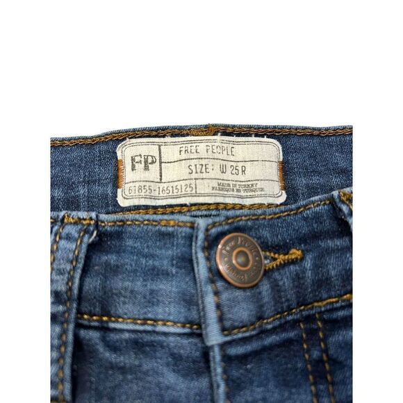 Free People Distressed Ripped Knees Skinny Jeans Size: 24/25 Womens Petite Fit - Picture 5 of 7